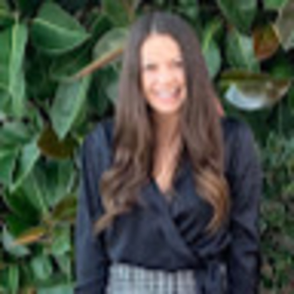 Meet your Posher, Alyza